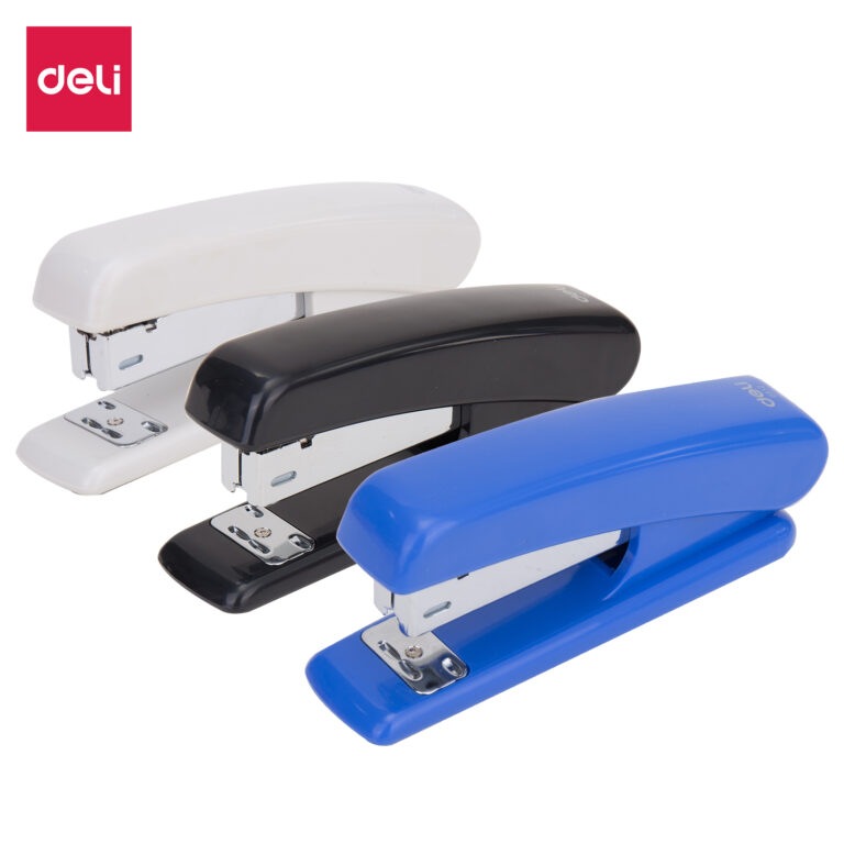 Deli E0312 Half-Strip Stapler, 25-Sheet Capacity