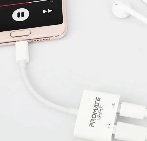 Promate 2-in-1 Audio and Charge USB-C Adapter, 15W Power Delivery, dual ports for Listing to audio | UniSplit-C - Image 2