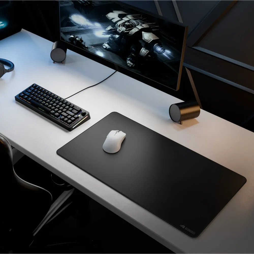 Glorious-MP-2-Stitched-Cloth-XL-Gaming-Mouse-Pad-GLO-MP2-CLTH-STC-XL-B-3_79cfab82-0d0c-4868-ba60-ffcedde8ec3a.png