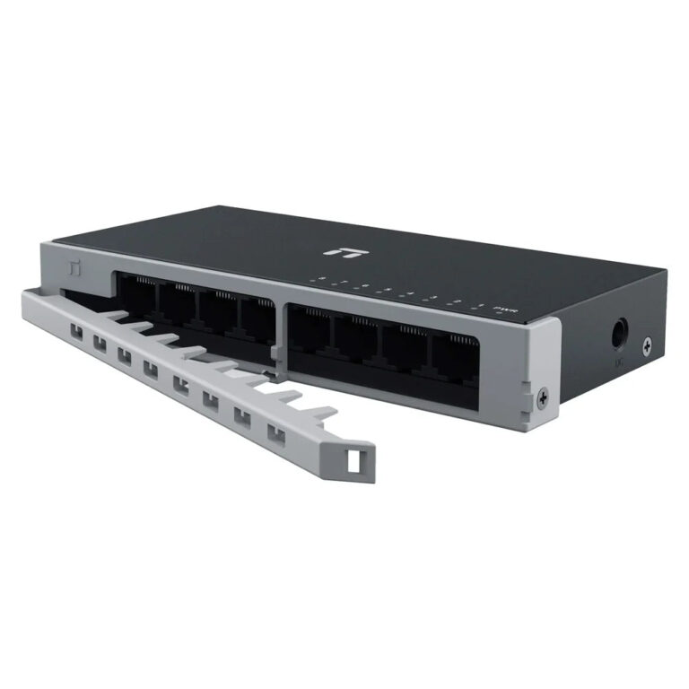 Netis 8-Port Fast Ethernet Desktop Switch ST108D