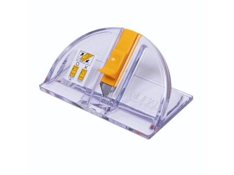 Olfa Deluxe Mat Cutter, Transparent, plus 5 blades [OL-MC-45]