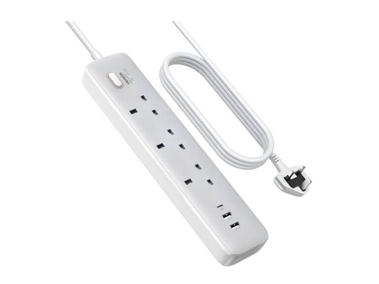 UGREEN 30W GaN 6-in-1 Surge Protector Power Strip