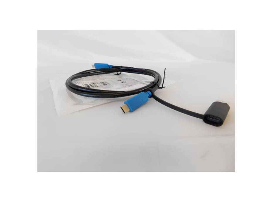 Kensington K38312WW USB-C Hybrid Cable, 1m in-use view