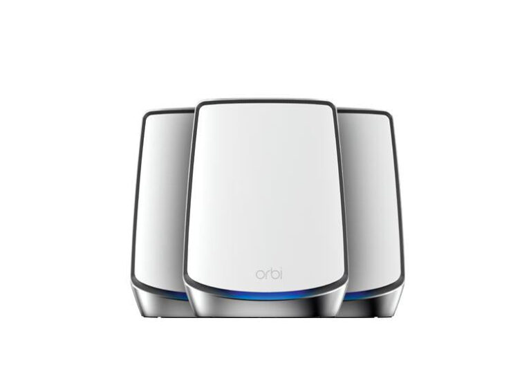Netgear Orbi 850 Series Tri-band WiFi 6 Router RBK853-100EUS